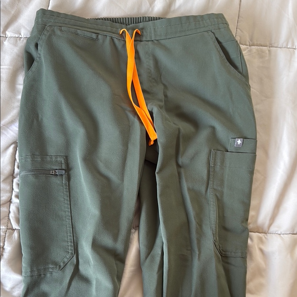 Figs scrub pants